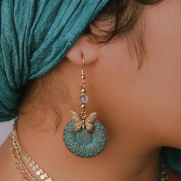 Vintage style boho sunflower Gold and Green Butterfly Earrings - Picture 2 of 2